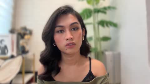 catalina2605 online show from 8, 11, 2025