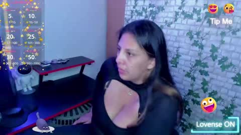  Mia   online show from 30, 10, 2025