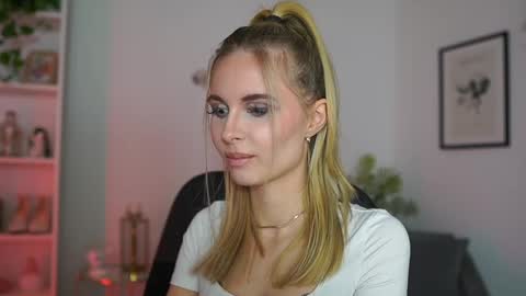 catecrago  online show from 19, 2, 2025