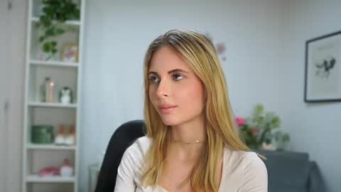 catecrago  online show from 4, 3, 2025