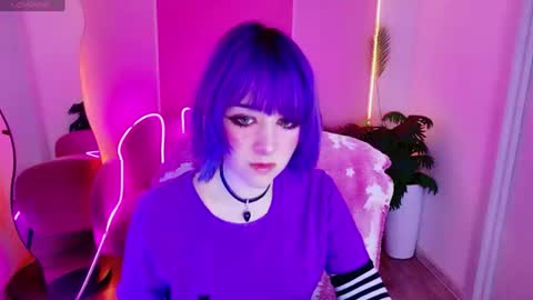 Snapshot of catharinejones chatting on 19, 6, 2026 KettieHi My name is Katie I love drawing and I can play the guitar. And love dancing online show from 19, 6, 2026