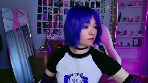 Snapshot of catharinejones chatting on 20, 6, 2026 KettieHi My name is Katie I love drawing and I can play the guitar. And love dancing online show from 20, 6, 2026