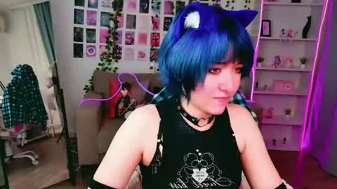 Snapshot of catharinejones chatting on 7, 8, 2026 KettieHi My name is Katie I love drawing and I can play the guitar. And love dancing online show from 7, 8, 2026