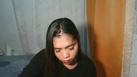 Snapshot of catherine_365 chatting on 24, 9, 2025 catherine_365 online show from 24, 9, 2025