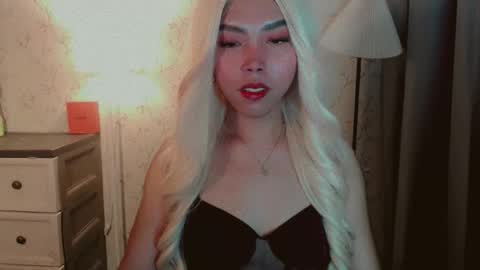 Snapshot of catherine_365 chatting on 26, 11, 2025 catherine_365 online show from 26, 11, 2025