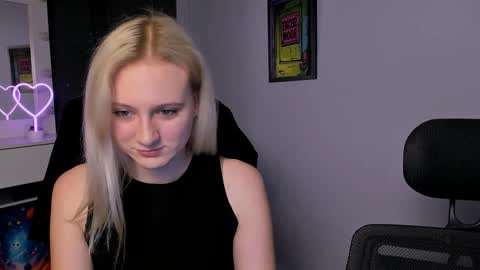 Snapshot of catherine_kitty chatting on 7, 2, 2025 Catherine online show from 7, 2, 2025