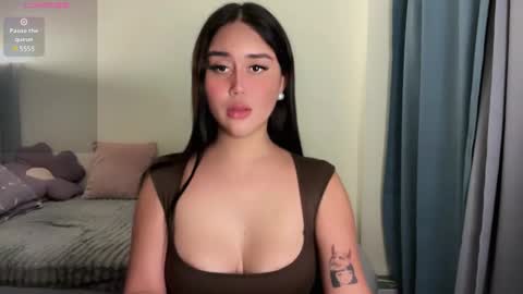 Snapshot of cathleya_ chatting on 5, 11, 2025 Cathy online show from 5, 11, 2025