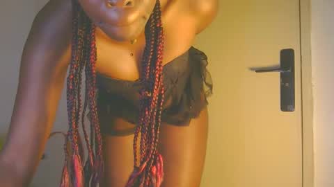 Snapshot of cathynoir chatting on 20, 9, 2025 catrine online show from 20, 9, 2025
