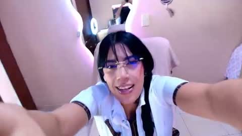 Cattleya online show from 4, 7, 2026
