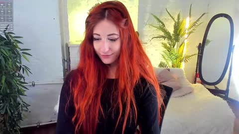 caty_cuddly online show from 8, 12, 2024