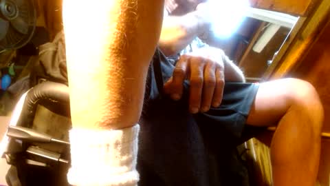 Snapshot of caughtnaked chatting on 13, 12, 2024 caughtnaked online show from 13, 12, 2024