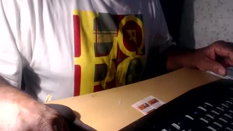 Snapshot of cazzsper2005 chatting on 3, 11, 2025 cazzsper2005 online show from 3, 11, 2025