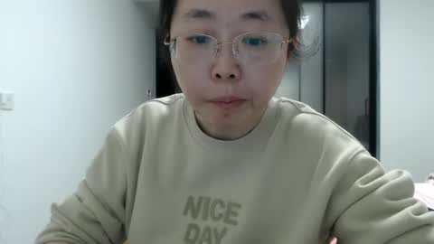 Snapshot of cbz112233 chatting on 7, 1, 2025 ANNYANNY online show from 7, 1, 2025