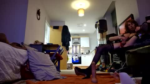 Cdleigh1984 online show from 20, 4, 2026