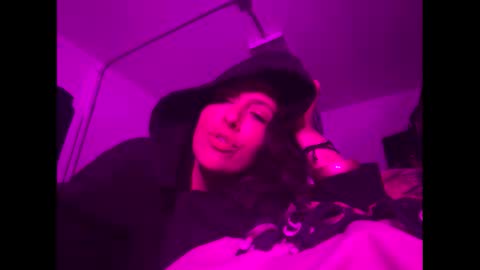 cece_vibez online show from 1, 12, 2025