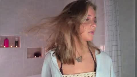 Lina  online show from 23, 3, 2026