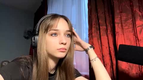 Lily online show from 13, 11, 2025