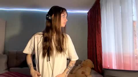 Lily online show from 23, 11, 2025