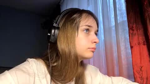 Lily online show from 4, 12, 2025