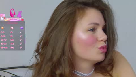 cecillaj online show from 9, 9, 2025