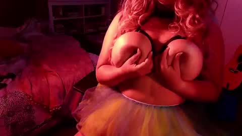 CeeCee online show from 14, 9, 2025