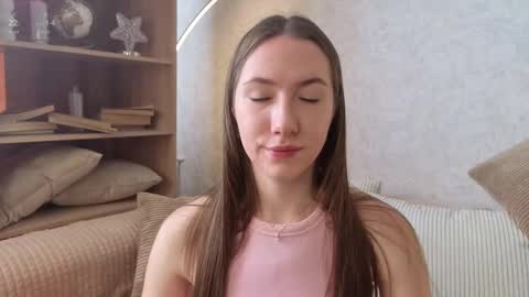 Snapshot of cel1ne_secret chatting on 10, 9, 2025 Josie Manesi online show from 10, 9, 2025