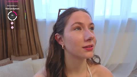 Josie Manesi online show from 13, 2, 2026