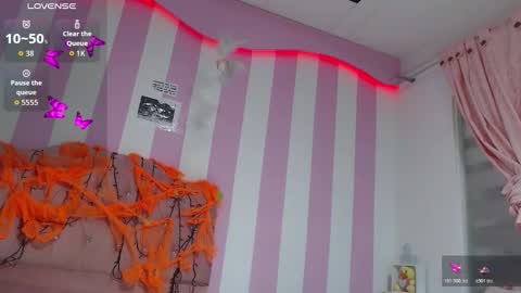 Snapshot of celeste57 chatting on 20, 10, 2025 celeste57 online show from 20, 10, 2025