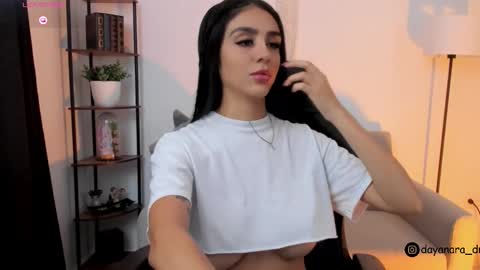 Snapshot of celeste_1220 chatting on 21, 11, 2025 Alice online show from 21, 11, 2025