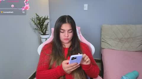 Snapshot of celeste_1star chatting on 13, 9, 2025 celeste_1star online show from 13, 9, 2025