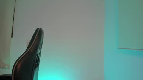 Snapshot of celeste_hatman chatting on 31, 5, 2026 C E L E S T E online show from 31, 5, 2026
