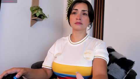 Snapshot of celeste_rodriguez_ chatting on 9, 9, 2025 online show from 9, 9, 2025