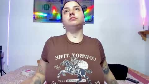 Celeste Y Pipe online show from 10, 1, 2025