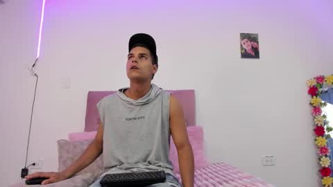 Snapshot of celestederek chatting on 21, 10, 2025 Celeste - Derek online show from 21, 10, 2025