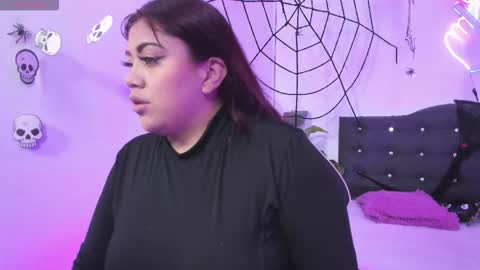 Snapshot of celestte_tay1 chatting on 8, 11, 2025 CELESTTE online show from 8, 11, 2025