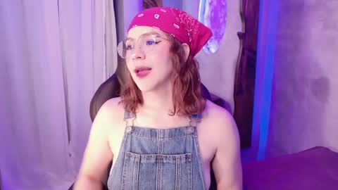 Snapshot of celineblossom_ chatting on 1, 10, 2025 Celine online show from 1, 10, 2025