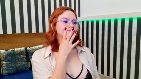Snapshot of celineblossom_ chatting on 3, 10, 2025 Celine online show from 3, 10, 2025
