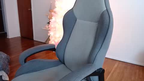 Celine Costas online show from 18, 2, 2026