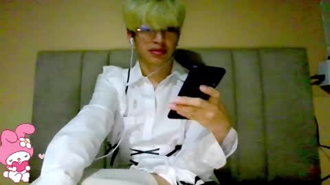 Snapshot of cerecitauwu chatting on 5, 10, 2025 Cherry online show from 5, 10, 2025