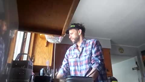 cguffey2284 online show from 17, 12, 2025