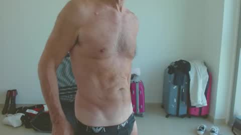 Snapshot of ch400 chatting on 19, 12, 2024 ch400 online show from 19, 12, 2024