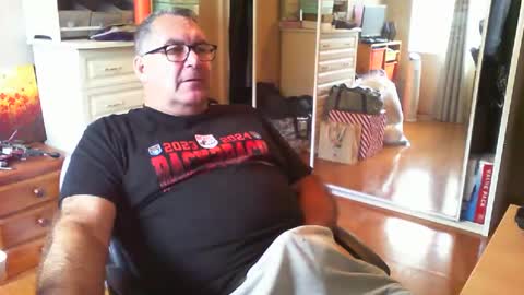 Snapshot of chalkstall chatting on 3, 12, 2024 Chalky online show from 3, 12, 2024