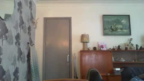 Champers online show from 15, 2, 2025