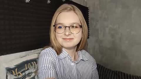 Lia online show from 6, 3, 2026