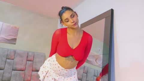 Snapshot of chanellsin chatting on 10, 6, 2026 CHANELL SIN online show from 10, 6, 2026