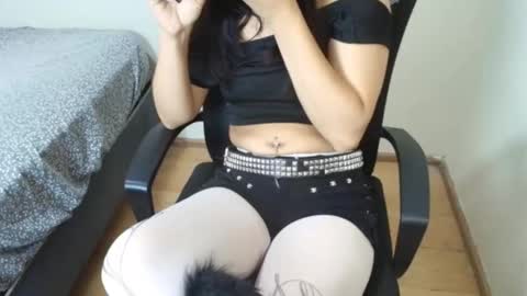 Snapshot of chanelsexyy chatting on 9, 1, 2026 Viviana 3 online show from 9, 1, 2026