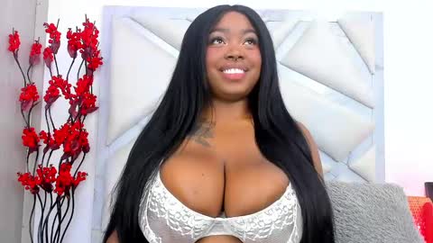 Maria C   follow my new page online show from 30, 1, 2025