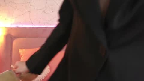 Channelangeless online show from 17, 10, 2025