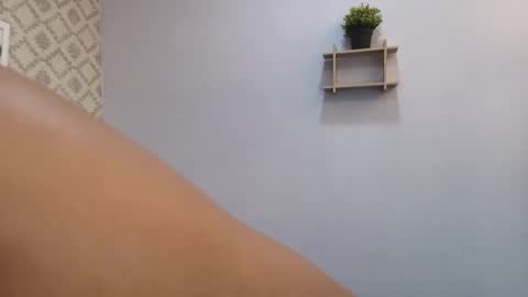 Raquel  online show from 14, 2, 2025