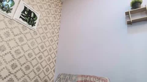 Raquel  online show from 17, 2, 2025